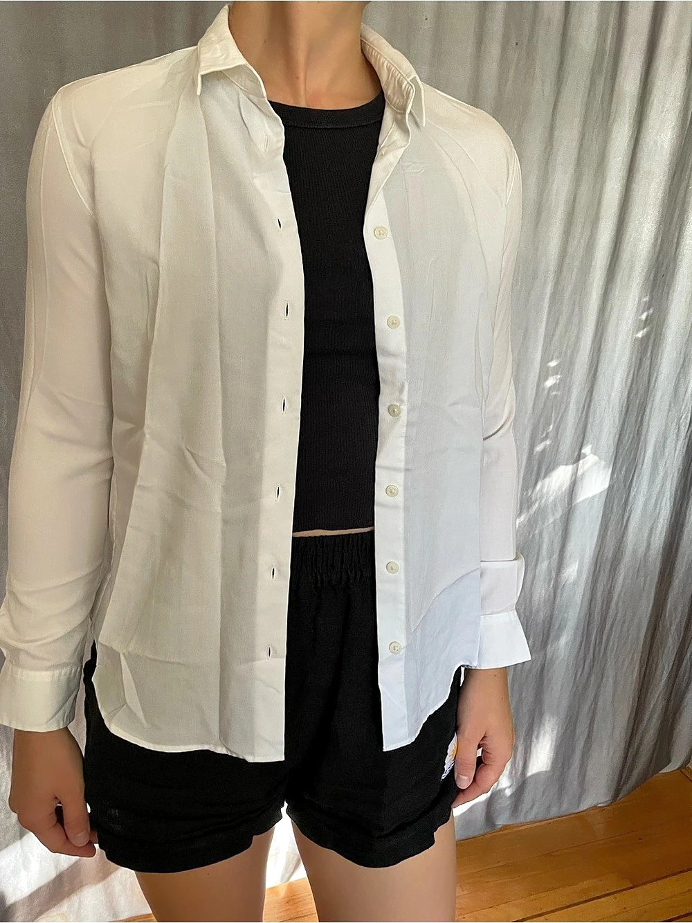 Uniqlo White Button Down Shirt Size XS